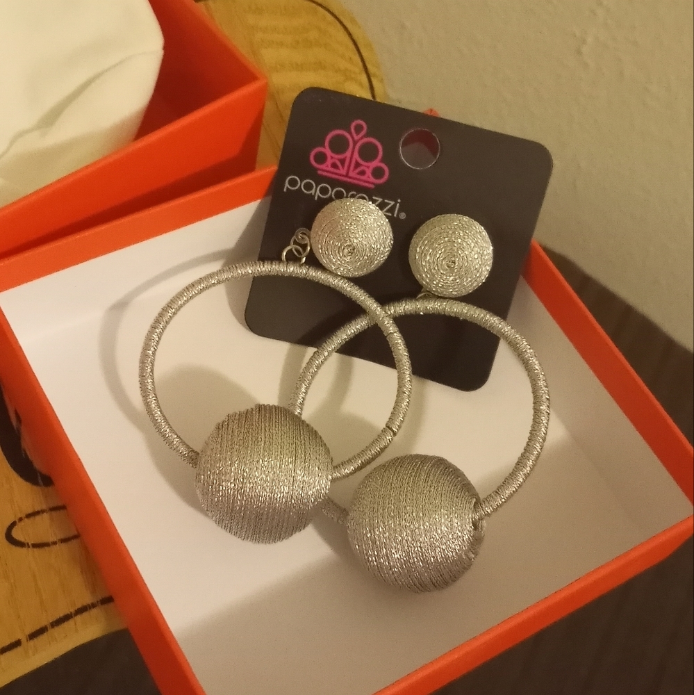 "Social Sphere" Silver Loop Earrings ~